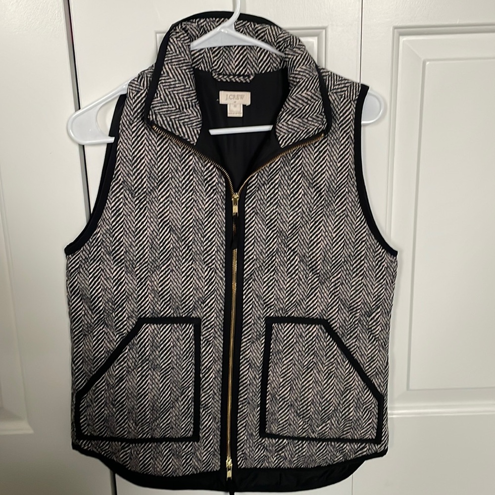 J Crew Navy and Tan Puffer Vest
